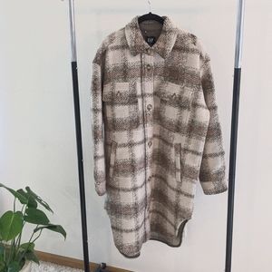 Gap Oversized Plaid Shirt Jacket in Ivory & Brown Plaid
